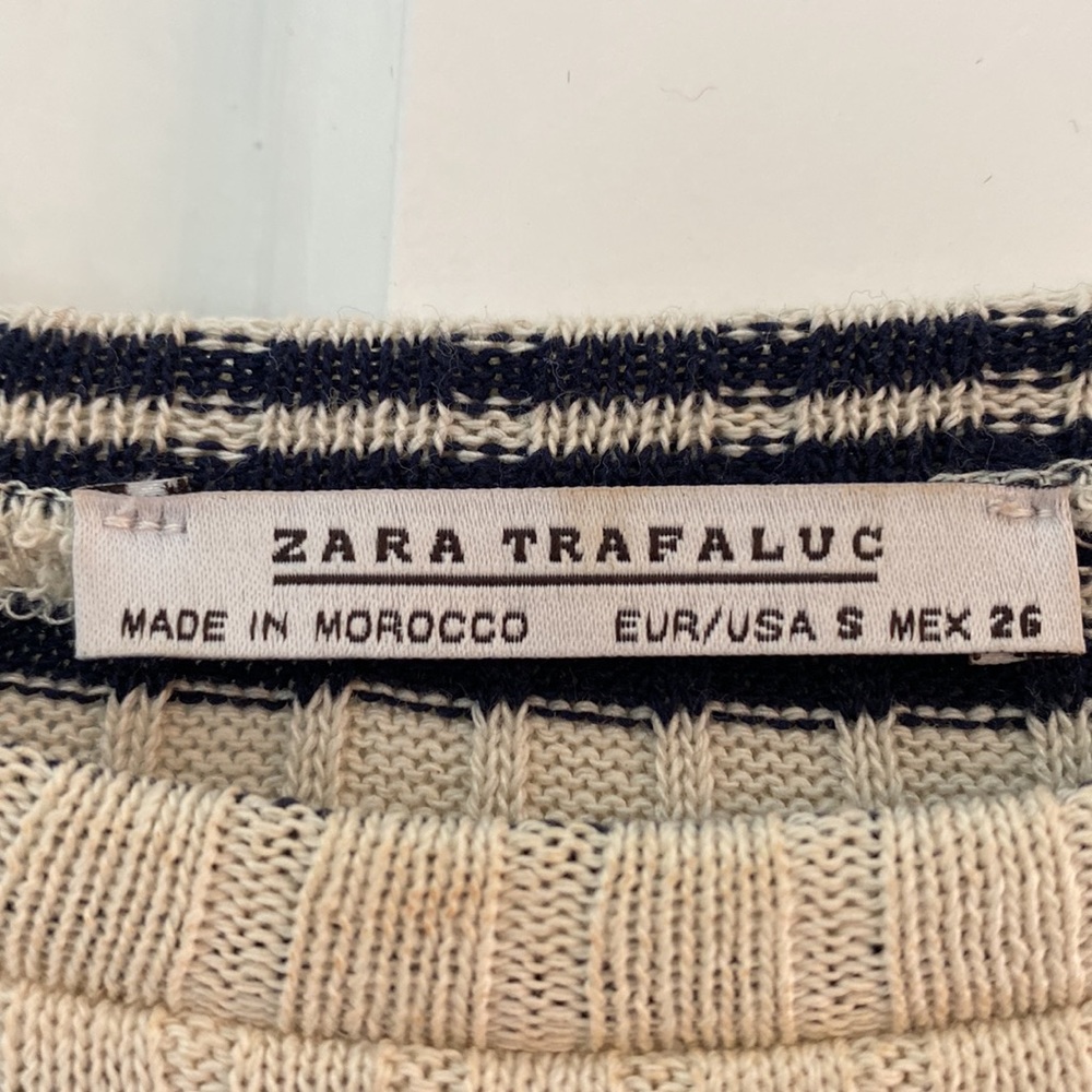 Zara long sleeve bell cuff striped pullover-cream with navy stripes size Small - Picture 3 of 4